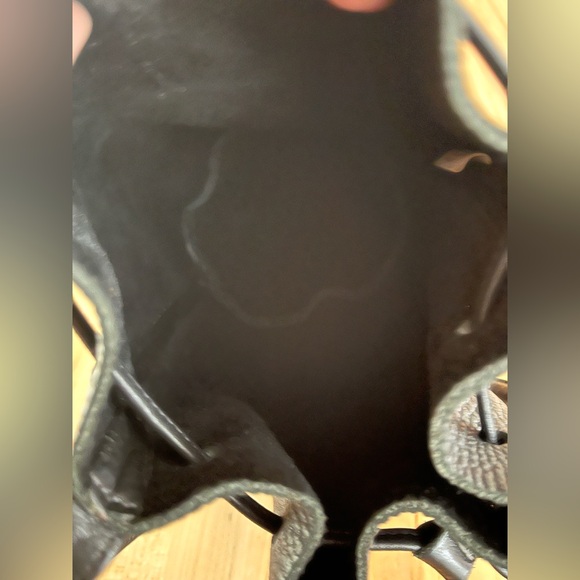 BAGGU Black Leather Bucket Bag - Picture 7 of 8